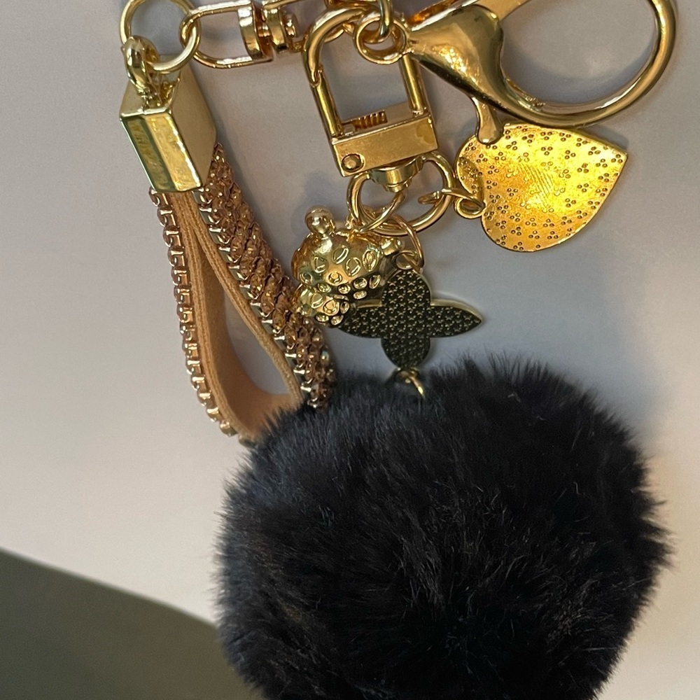 Gold and Black Pom Pom Keychain With 3 Charms – New - Picture 9 of 14
